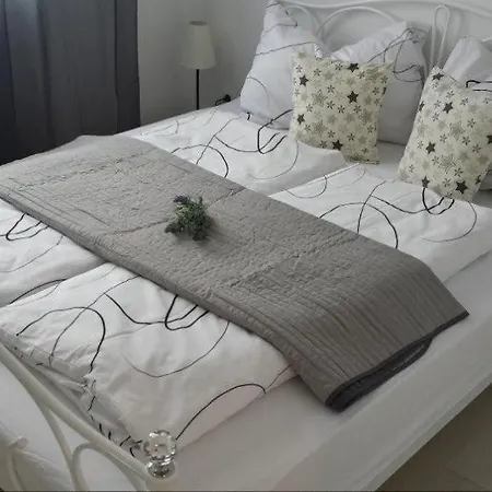 With A Parking Space - 11457 Appartement *