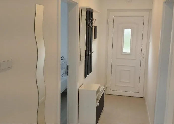 Apartman With A Parking Space - 11457