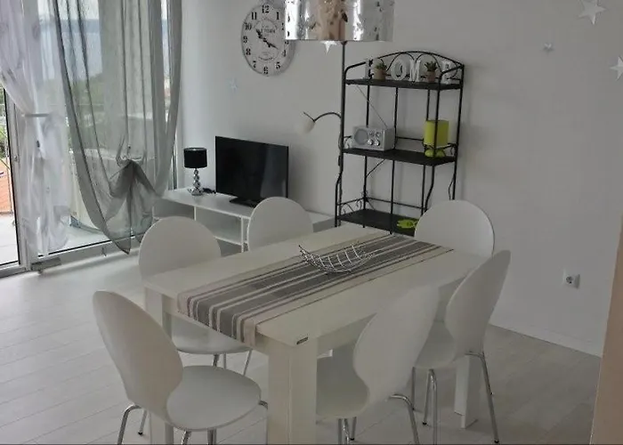 Apartman With A Parking Space - 11457